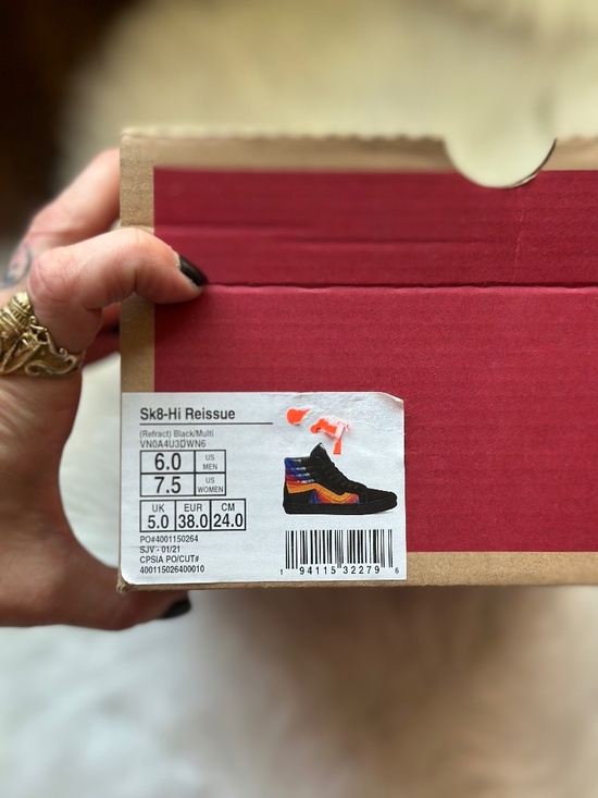 NWT • Vans • SK8 HI Reissue • Black + Rainbow • Size Women’s 7.5 - Picture 16 of 16